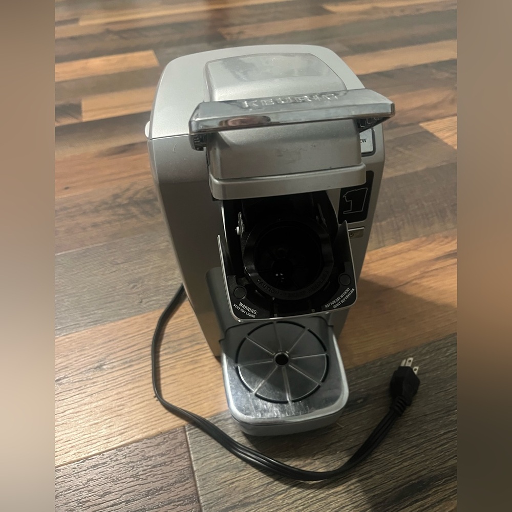 Keurig single serve coffee maker